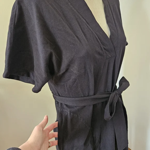 NWT Velvet By Grahm & Spencer Black Dress - Picture 2 of 5